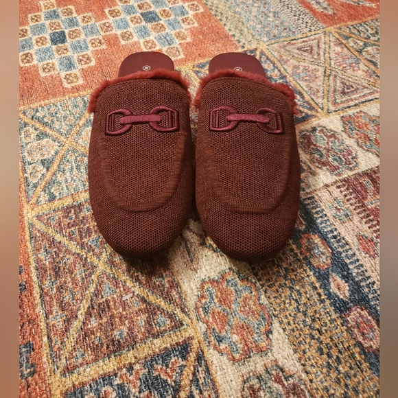 Vivaia Round-Toe Fluffy Patterned Mules - Picture 1 of 5